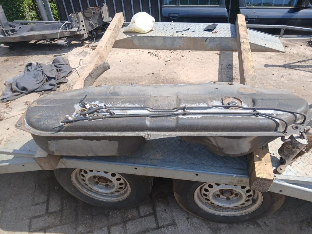 BMW E30 60L Brandstoftank - Gebruikt, Auto-onderdelen, Brandstofsystemen, Ophalen, Gebruikt, Nvt, BMW