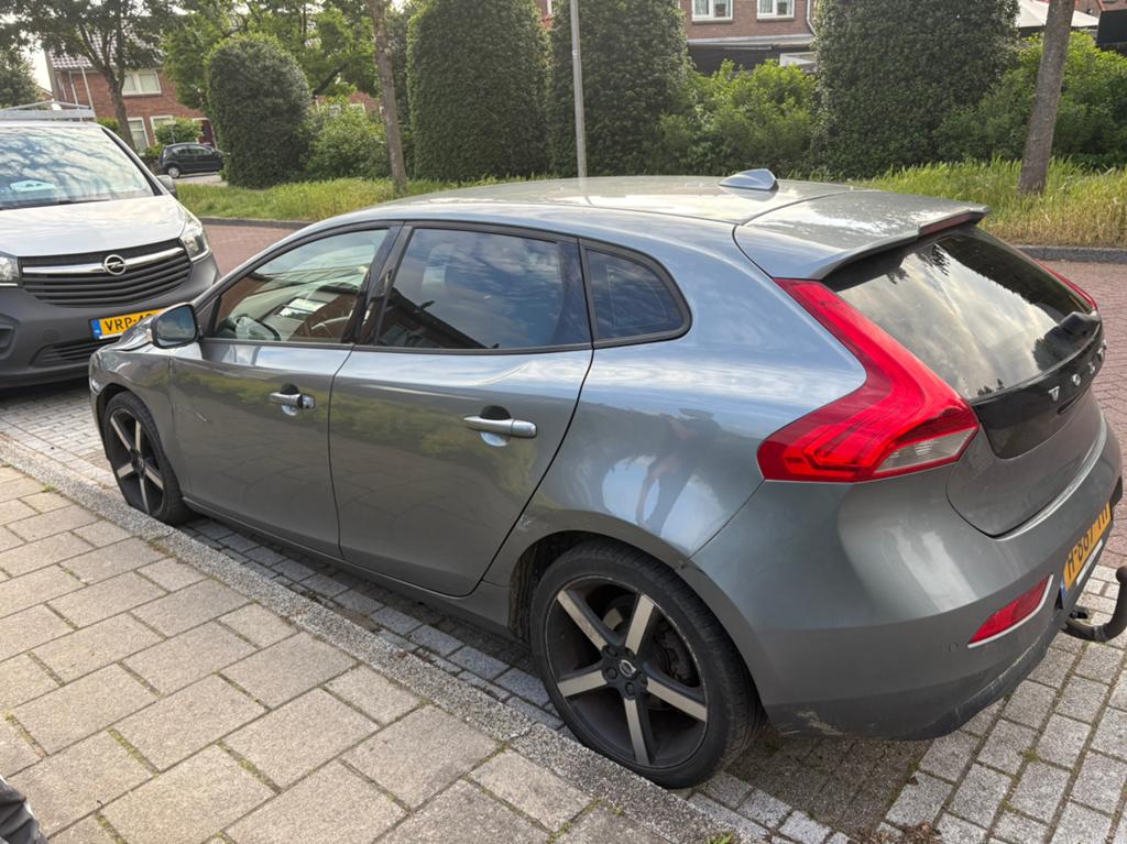 Volvo V40 2.0 Geartronic 2017 AUTO NAVI, Auto's, Volvo, Stof, 4 cilinders, 1353 kg, Diesel