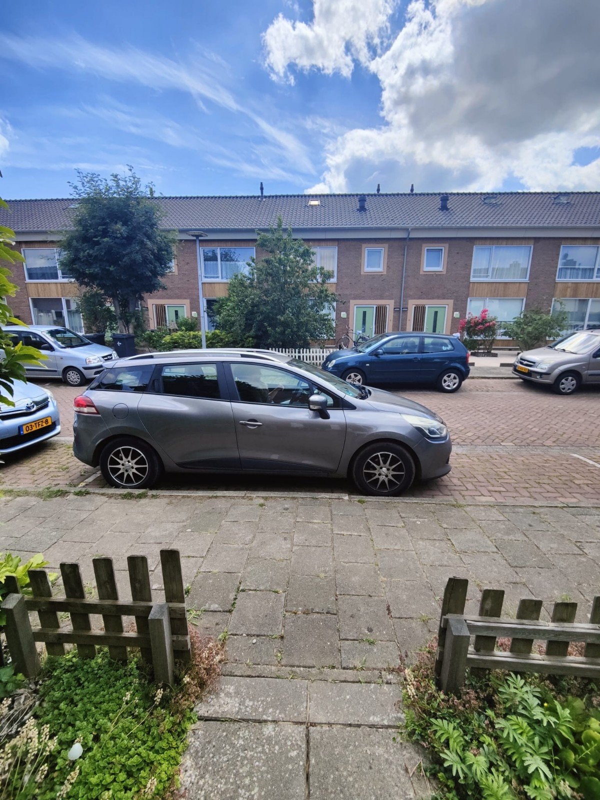 Renault Clio 1.5 DCI 66KW Estate 2013 Grijs, Auto's, Renault, Voorwielaandrijving, 4 cilinders, 1096 kg, Particulier