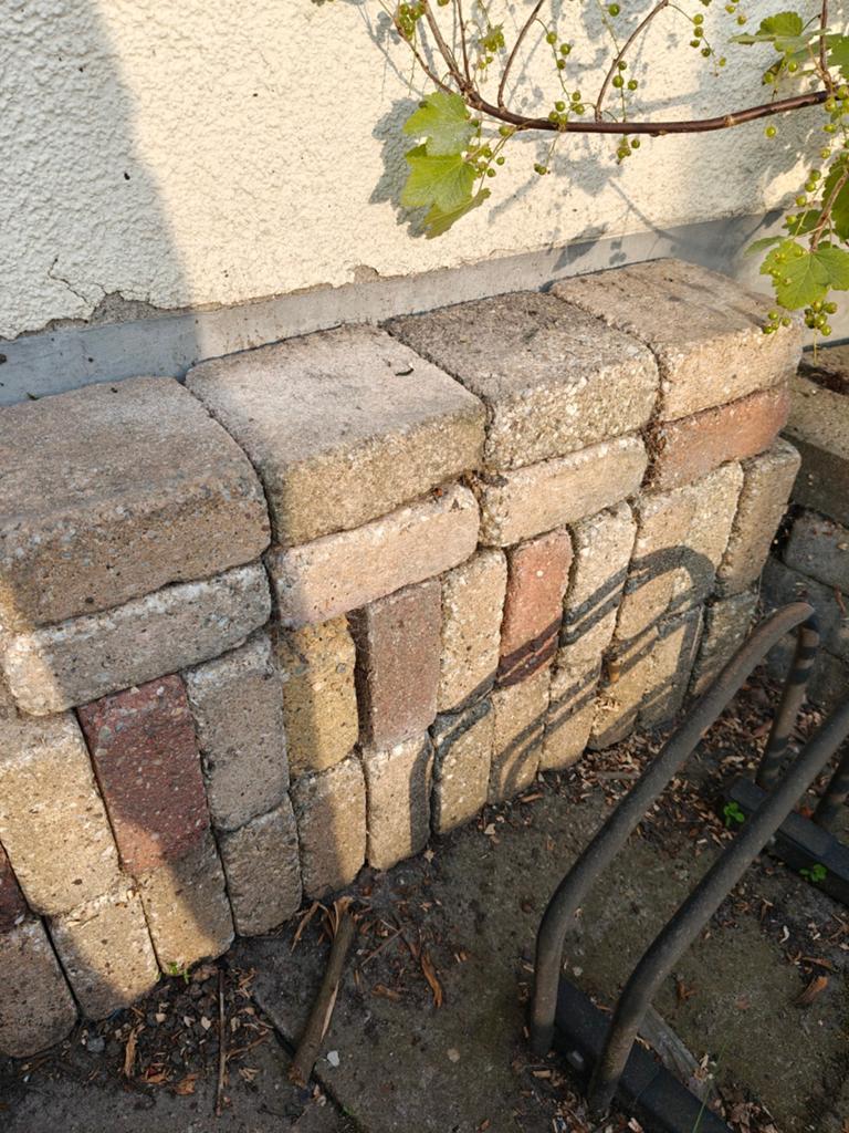 Gratis vierkante stenen voor border of paadje, Gebruikt, Ophalen of Verzenden, Minder dan 5 m², Beton