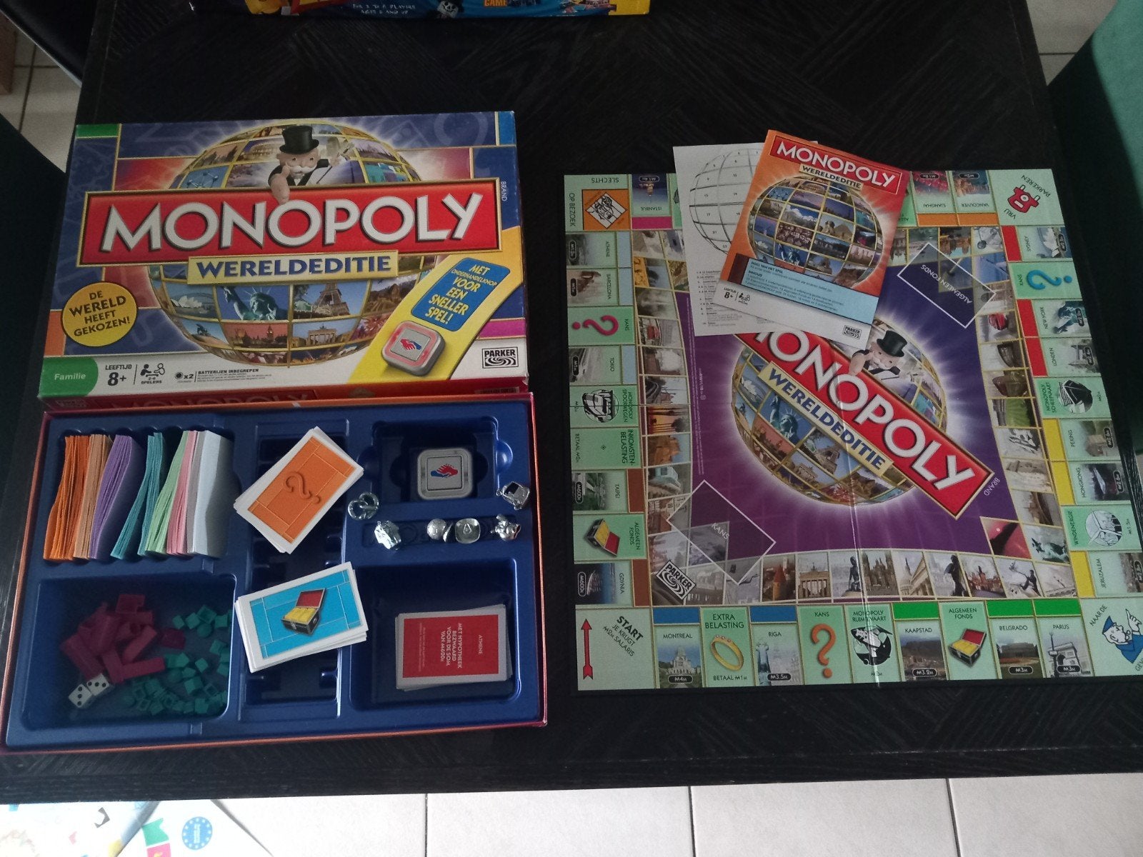 Monopoly Wereldeditie - Compleet bordspel, Gebruikt, Parker Brothers, Ophalen of Verzenden, Hasbro European Services, 4 The Square, Stockley Park, Uxbridge, Middlesex, UB11 1ET, UK