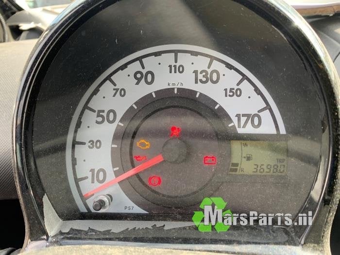 Kilometerteller KM van een Peugeot 107, Auto-onderdelen, Dashboard en Schakelaars, Gebruikt, -, -, Ophalen of Verzenden