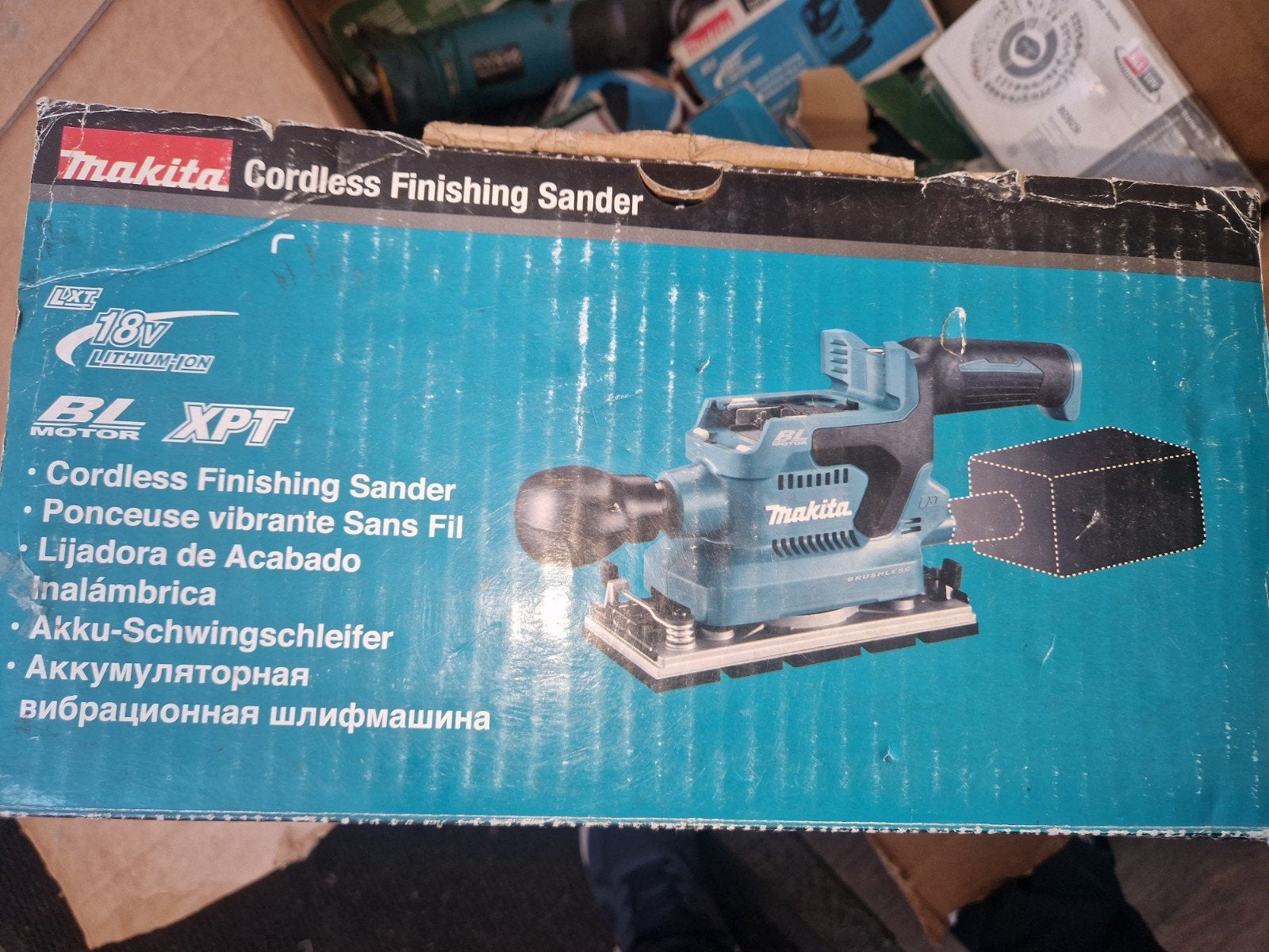 Makita Vlakschuurmachine - Nieuw in doos, Doe-het-zelf en Verbouw, Gereedschap | Schuurmachines, Ophalen of Verzenden, Nieuw, Vlakschuurmachine