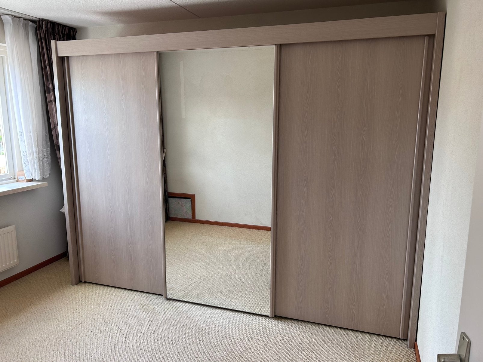 Mooie kast—> moet zsm weg, Huis en Inrichting, Kasten | Kledingkasten, Ophalen, Zo goed als nieuw, 50 tot 75 cm, 200 cm of meer
