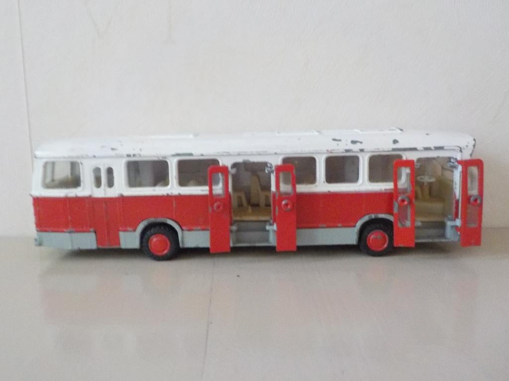 DAF Lion Toys Citybus wit/rood No.38 made in Holland, Hobby en Vrije tijd, Modelauto's | 1:50, Ophalen of Verzenden, Gebruikt