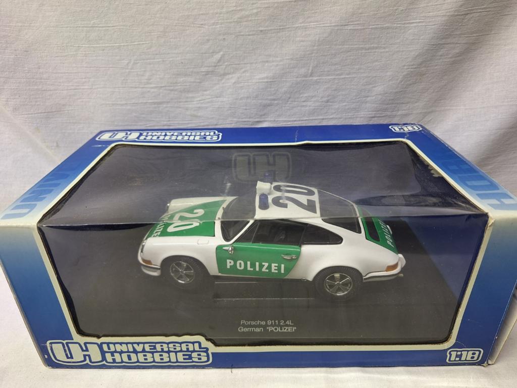 Porsche 911 2.41 german polizei universal hobbies 1.18, Hobby en Vrije tijd, Modelauto's | 1:18, Ophalen of Verzenden, Zo goed als nieuw