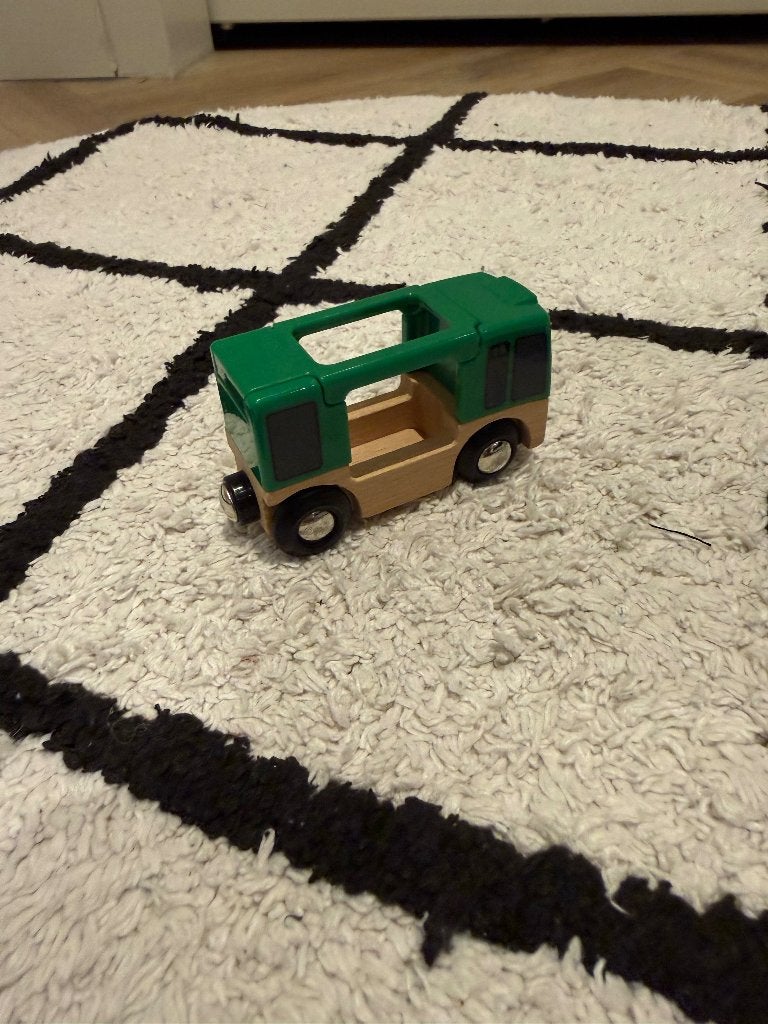 ZGAN groen Brio houten trein openbaar vervoer bus lijn 15, Ophalen of Verzenden, Zo goed als nieuw
