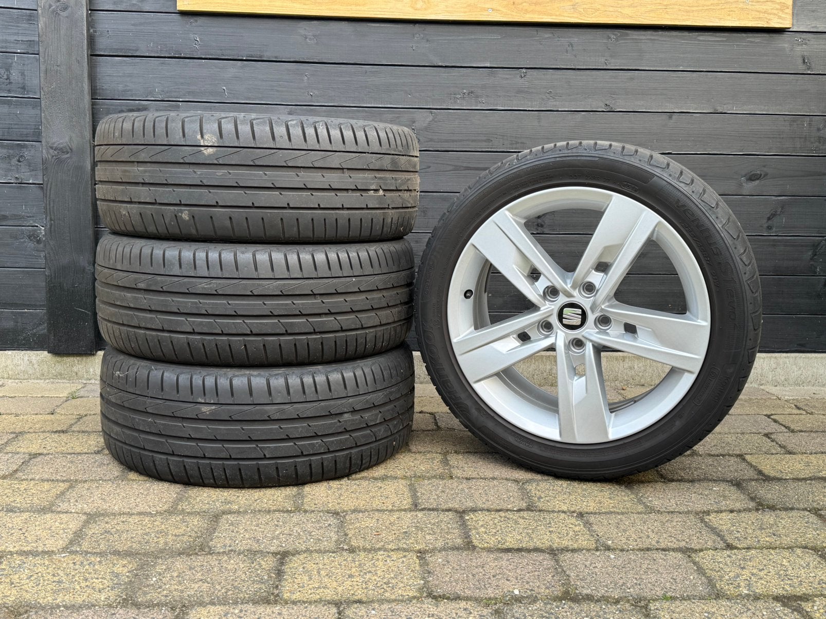 Originele SEAT Leon FR 5F Dynamic zomerwielen, 17 inch, Ophalen, Banden en Velgen, 17 inch, Personenwagen