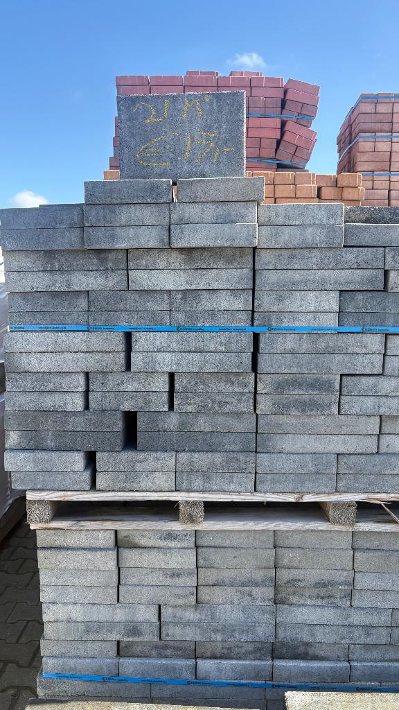 straksteen 20x30x5 nero grey 21 m2, Tuin en Terras, Tegels en Klinkers, Klinkers, Nieuw, Ophalen of Verzenden, 10 m² of meer