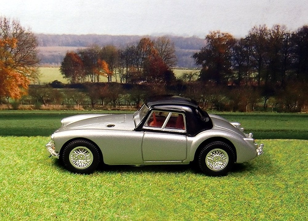 (40) MGA 1600 Mk1 van Corgi 1/43, Ophalen of Verzenden, Zo goed als nieuw, Auto, Corgi