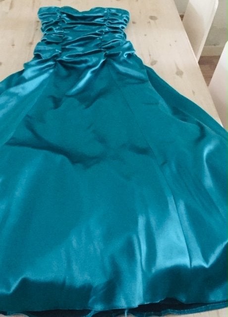 Prachtige Galajurk met Handtas en sjaal. Maat 38, Blauw, Zo goed als nieuw, Onder de knie, Ophalen