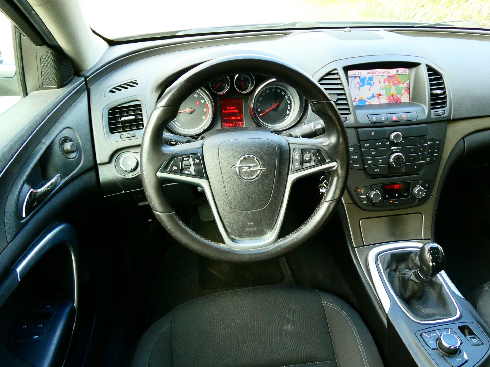 Opel Insignia 1.8 Edition Clima Navi Trekhaak EXPORT - HANDE, Stof, Gebruikt, 4 cilinders, 1796 cc