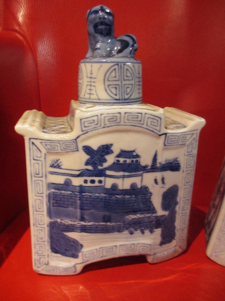 oude chinese theebus porcelein met deksel, Ophalen of Verzenden