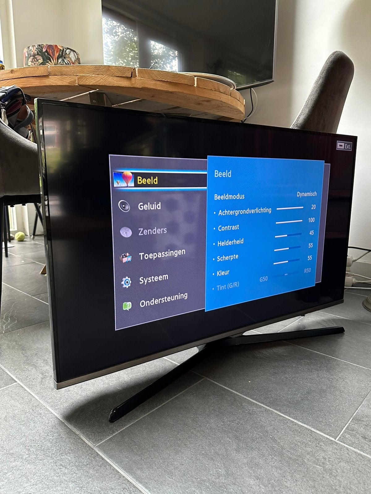 Foto 3 van Samsung UE40J5100AW – 40 inch Full HD TV