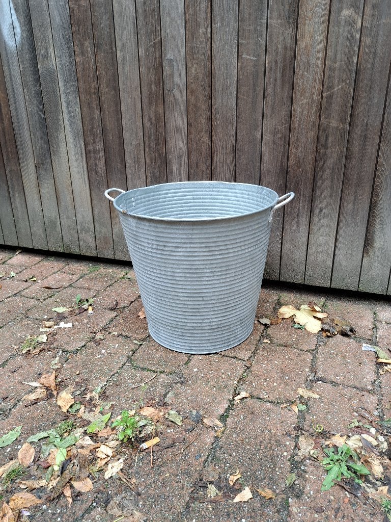Zinken Plantenbak / Tobbe met Handvatten - 50 cm hoog, Ophalen, Metaal, Grijs, Gebruikt