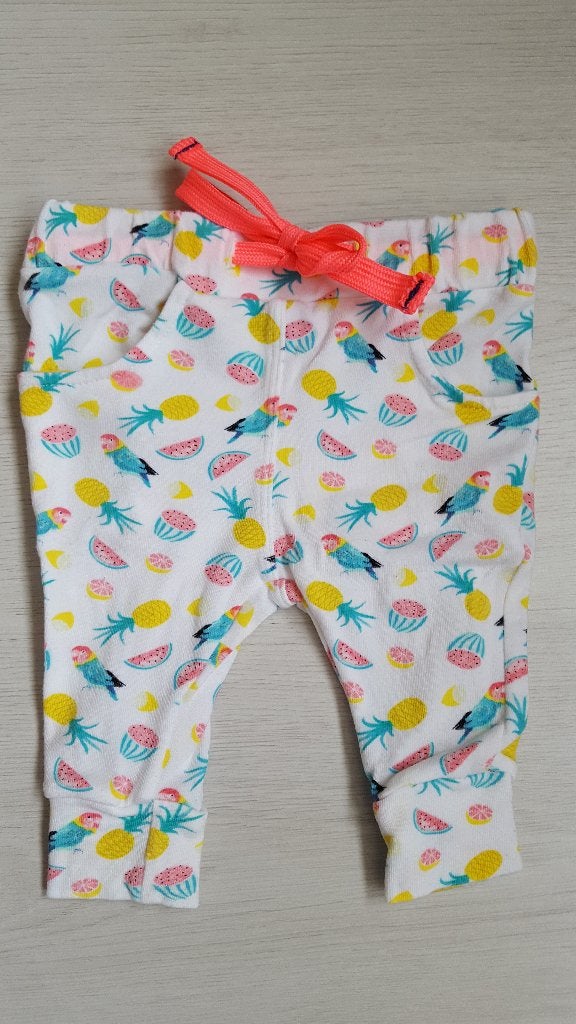 Wit broekje met ananassen & papagaaien van Prenatal, maat 56, Kinderen en Baby's, Babykleding | Maat 56, Broekje, Meisje, Ophalen of Verzenden
