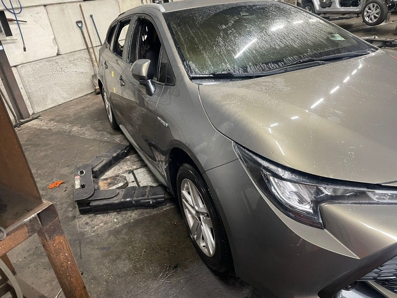 Foto 23 van Bumperbalk achter Toyota Corolla