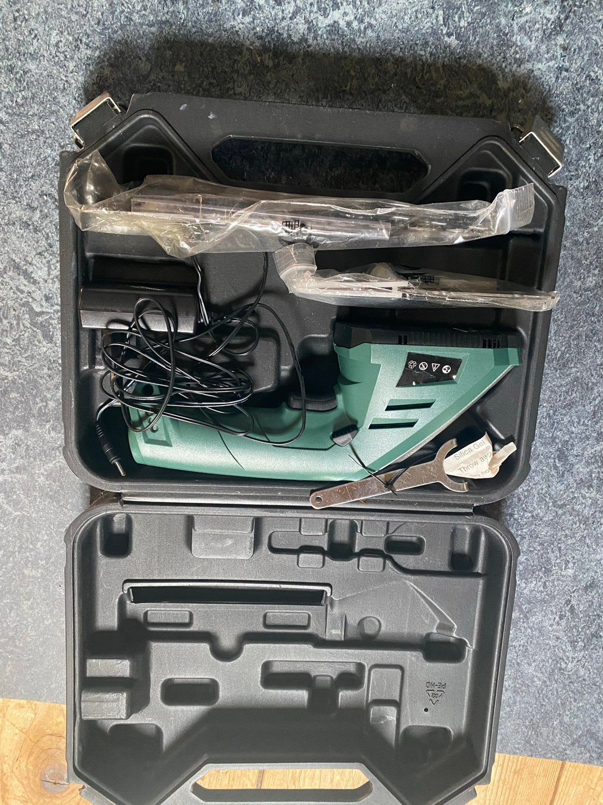 Elektrisch gereedschap set: heggenschaar, schuurmachine, dec, Ophalen, Gebruikt
