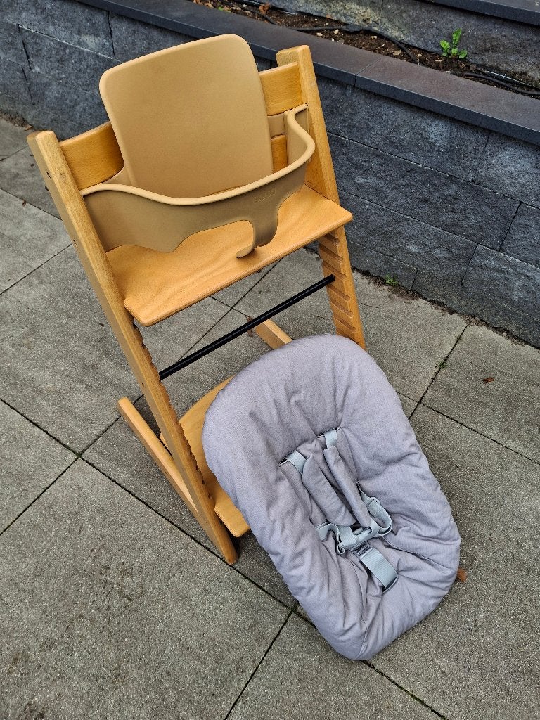 Foto 6 van Stokke Tripp Trapp kinderstoel, newborn sets, babysets, etc.