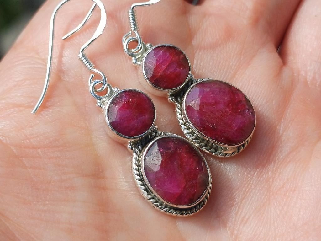 Vanoli 925 zilveren oorbellen met ruwe robijn, Sieraden, Tassen en Uiterlijk, Oorbellen, Daiva1973@hotmail.com, Hangers, Vanoli