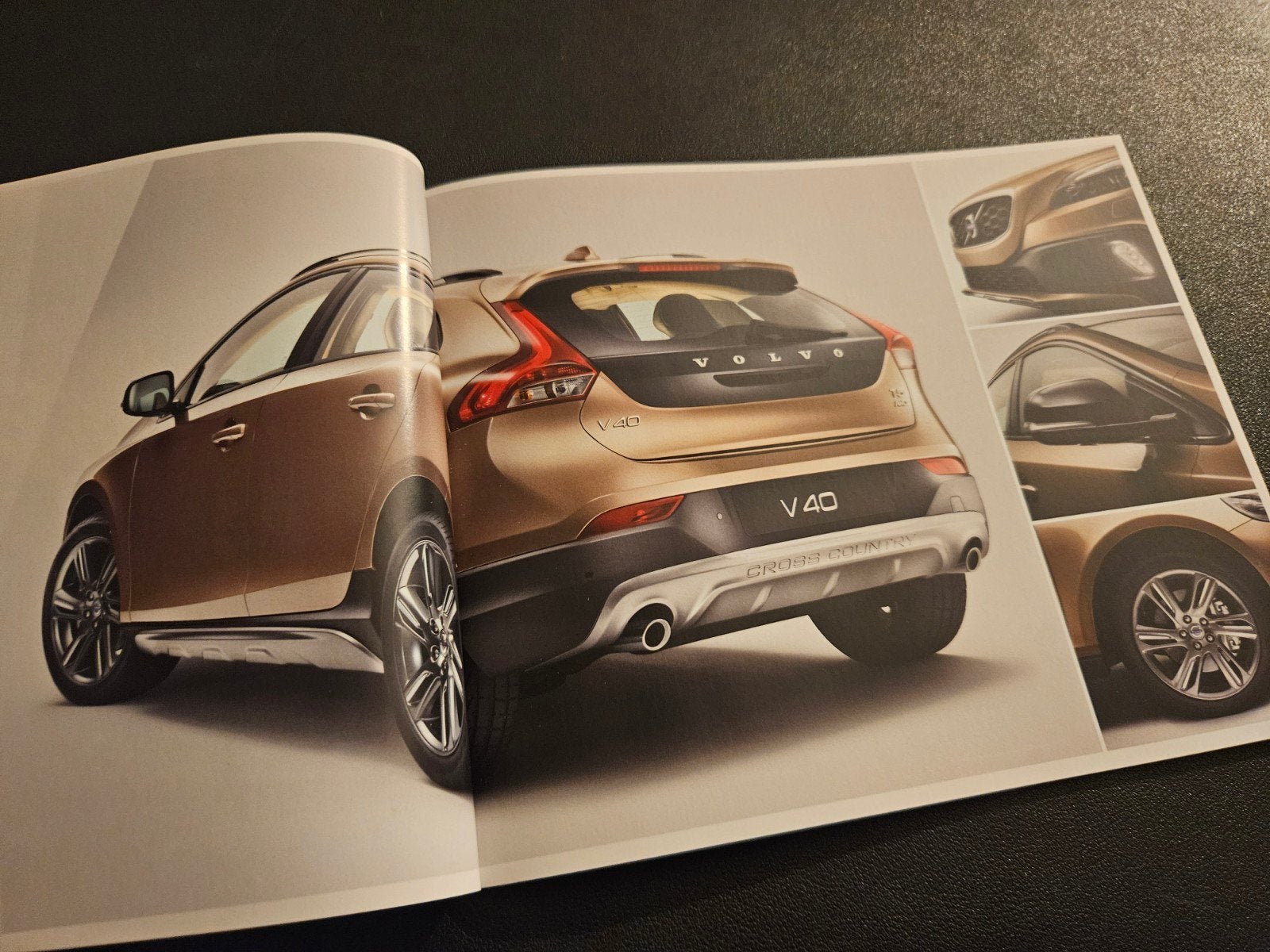 Brochure Volvo V40 Cross Country 2012, Ophalen of Verzenden, Zo goed als nieuw, Volvo