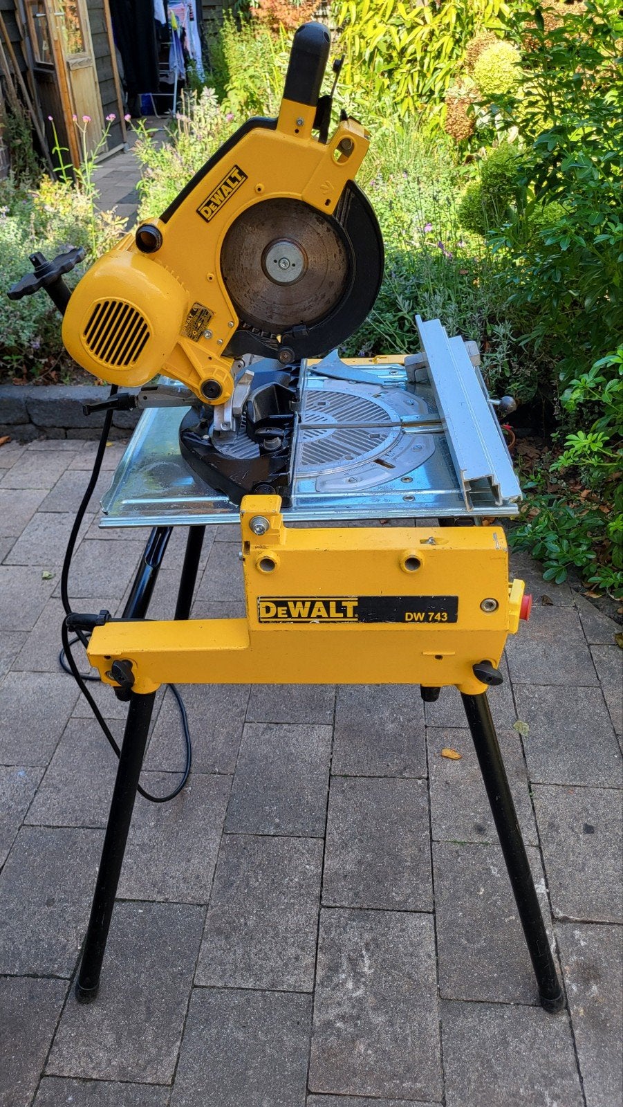 DeWalt DW 743 Afkort- en tafelzaag - Krachtig en veelzijdig, Ophalen, Gebruikt, DeWalt, 70 mm of meer