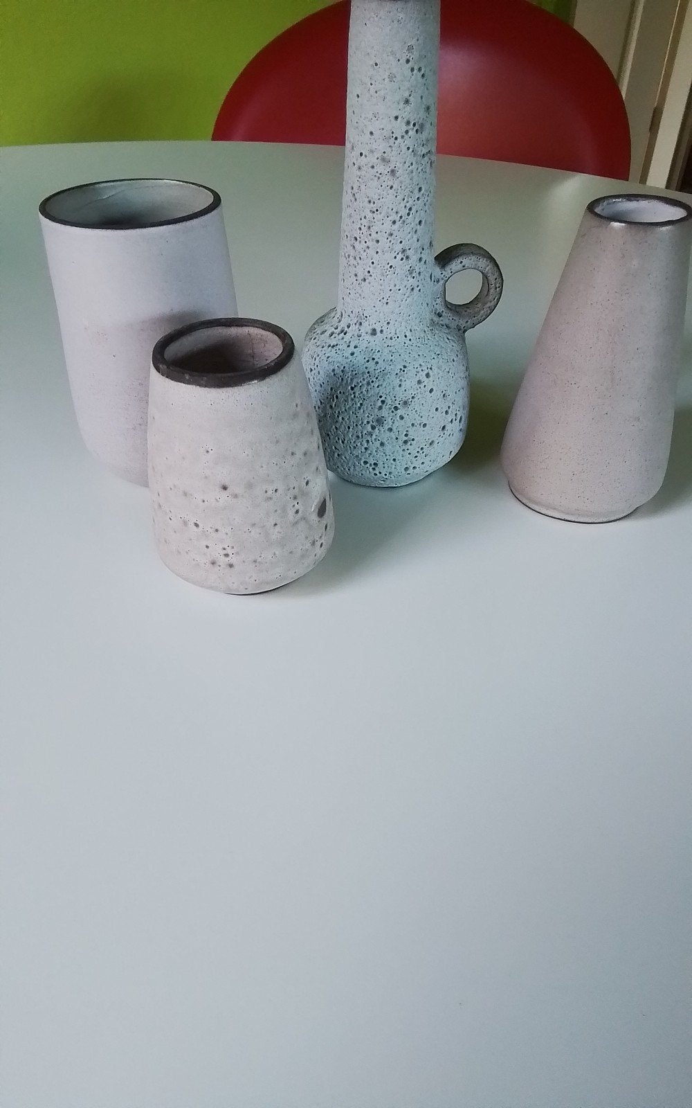 💐4 VINTAGE KLEINE VAASJES KERAMIEK, Huis en Inrichting, Woonaccessoires | Vazen, Overige kleuren, Aardewerk of Porselein, Ophalen of Verzenden
