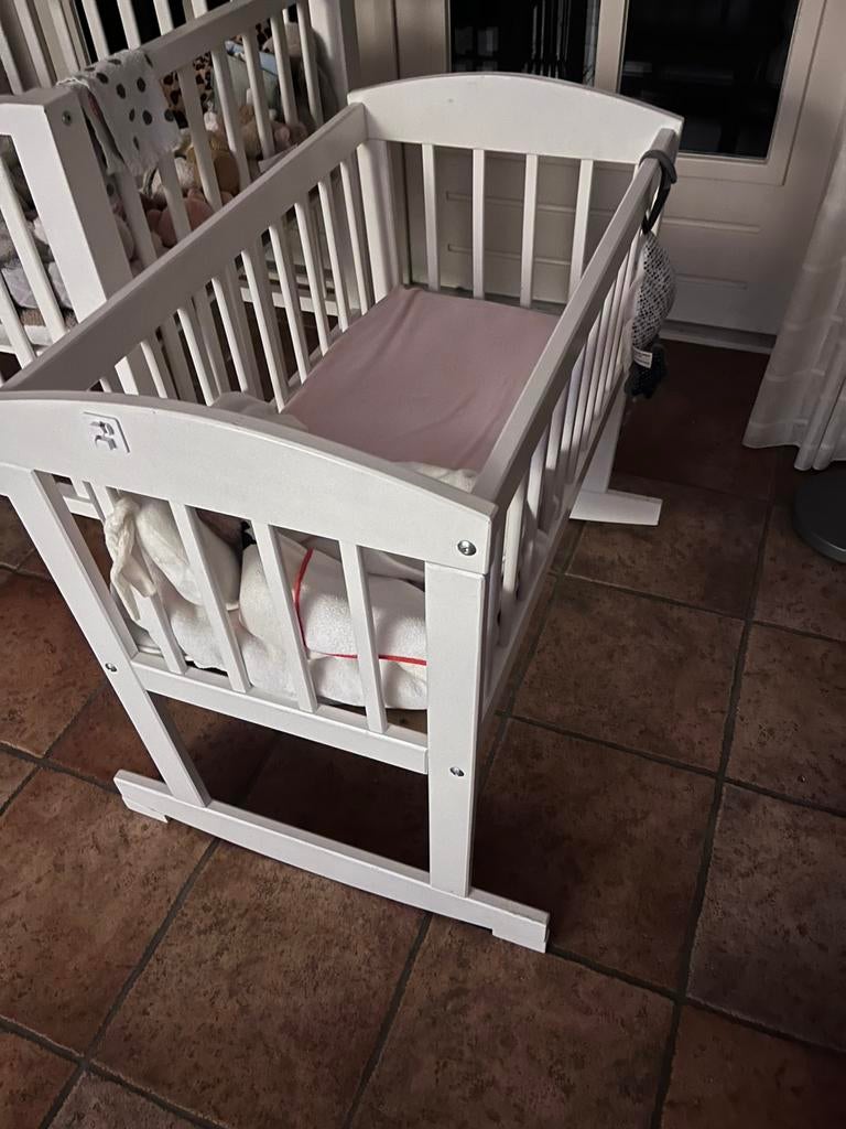 Schommel wiegje met aerosleep matrasje, Kinderen en Baby's, Babywiegjes en Ledikanten, Ophalen, Zo goed als nieuw, Wieg