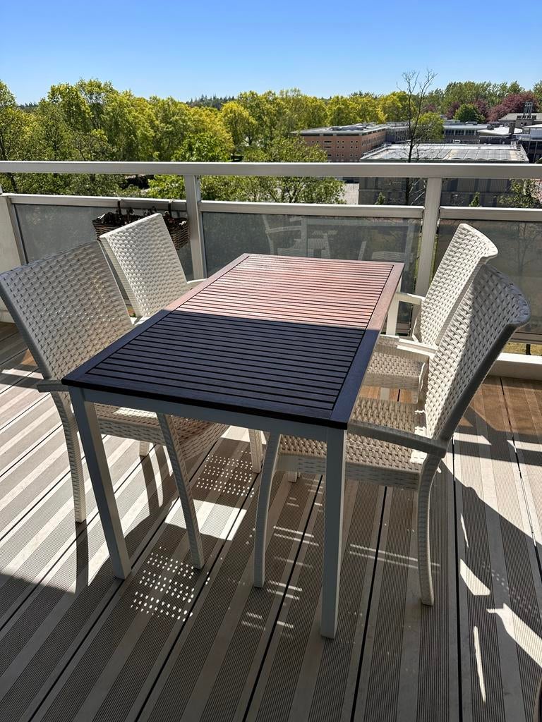 IKEA Innamo tuinset met 4 stoelen en tafel, Ophalen, 4 zitplaatsen, Kunststof, Gebruikt