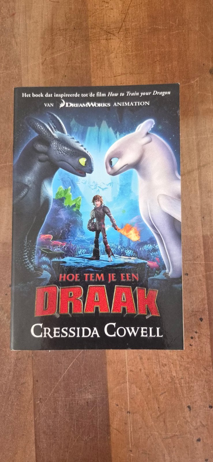 Hoe tem je een Draak - Cressida Cowell (DreamWorks), Ophalen of Verzenden, Gelezen, Cressida Cowell, Fictie