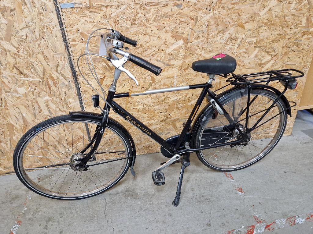 Koop bij ons uw herenfiets en steun gelijk de stichting!, Fietsen en Brommers, Fietsen | Heren | Herenfietsen, Versnellingen, Zo goed als nieuw