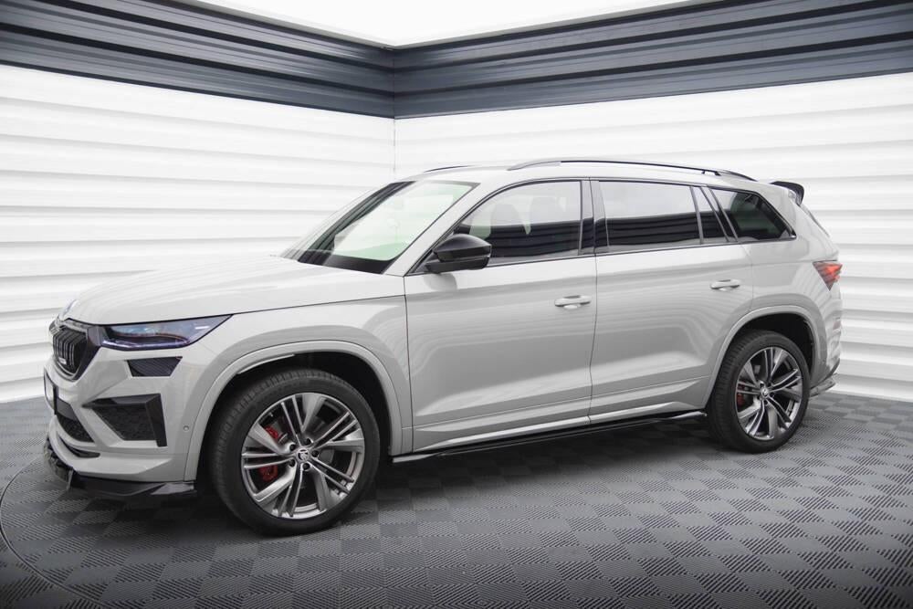 Voorlip sideskirt diffuser - Skoda Kodiaq RS 21-23, Auto diversen, Tuning en Styling, Ophalen of Verzenden