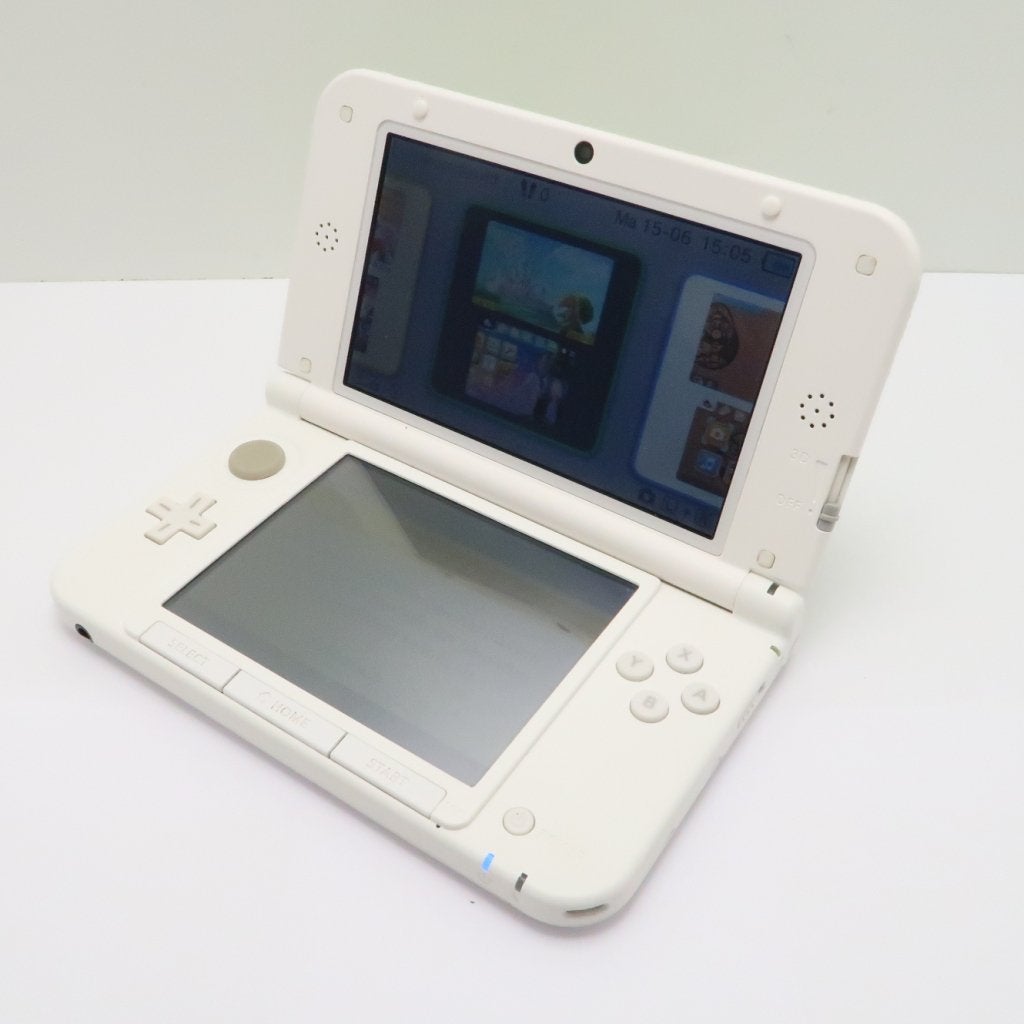 Nintendo 3DS XL Yoshi Edition | In Redelijke Staat, Nintendo, Gebruikt, Support@nintendo.com, 11-1 Hokotate-cho, Kamitoba, Minami-ku
Kyoto 601-8501
Japan