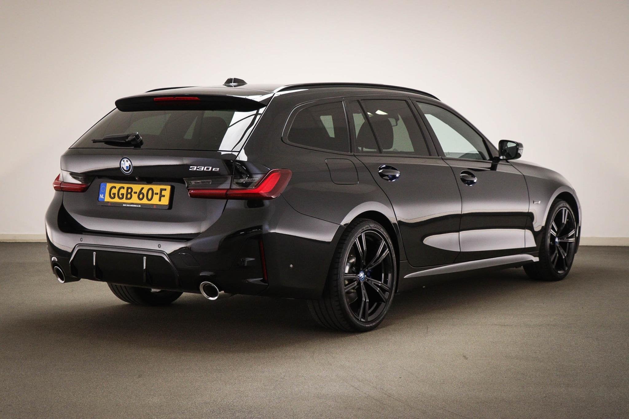 BMW 3-serie Touring 330e M-Sport | SOH 95% | PANORAMADAK | H, Auto's, Gebruikt, Euro 6, 4 cilinders, Zwart