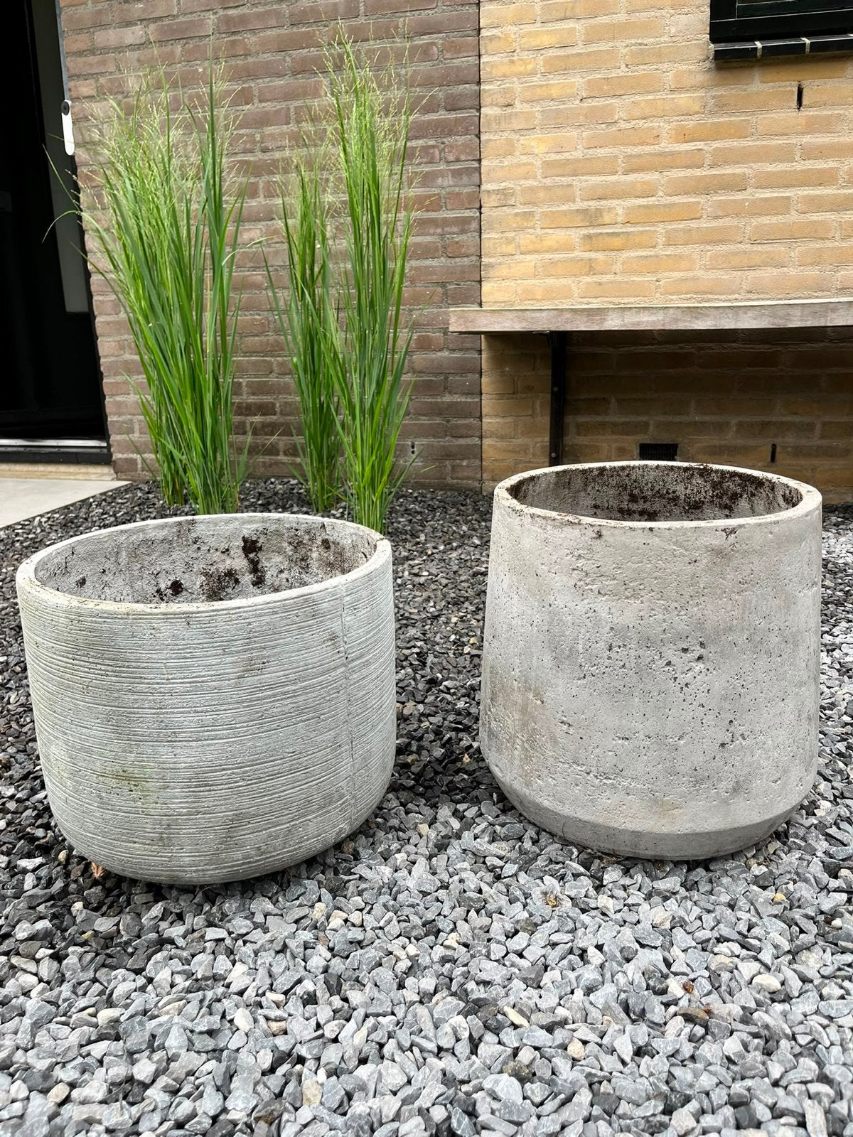 Set van 2 betonnen bloempotten - 36x30 en 34x36, Gebruikt, Balkon, Rond, Minder dan 40 cm
