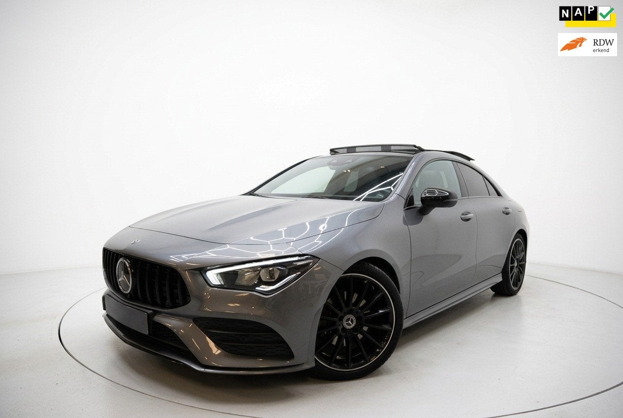 Mercedes-Benz CLA-klasse 180 AMG NIGHT PANO CAM CARPLAY, CLA, 136 pk, Gebruikt, 4 cilinders