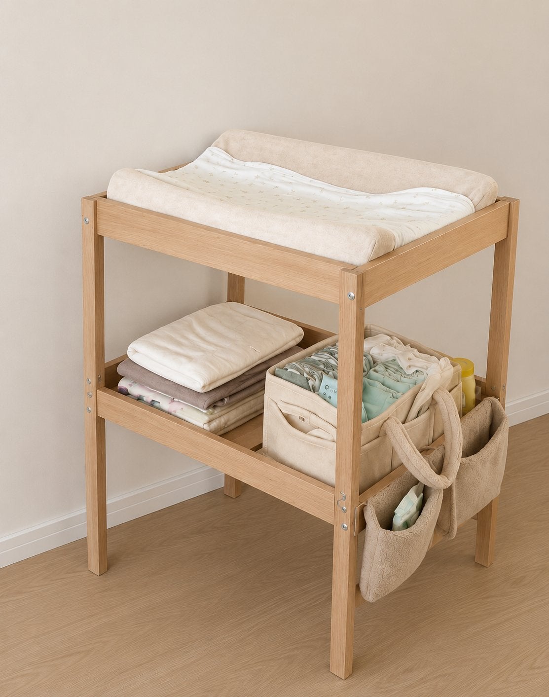 Houten Aankleedtafel/ commode, Kinderen en Baby's, Badjes en Verzorging, Aankleedkussen, Zo goed als nieuw, Standaard, Ophalen