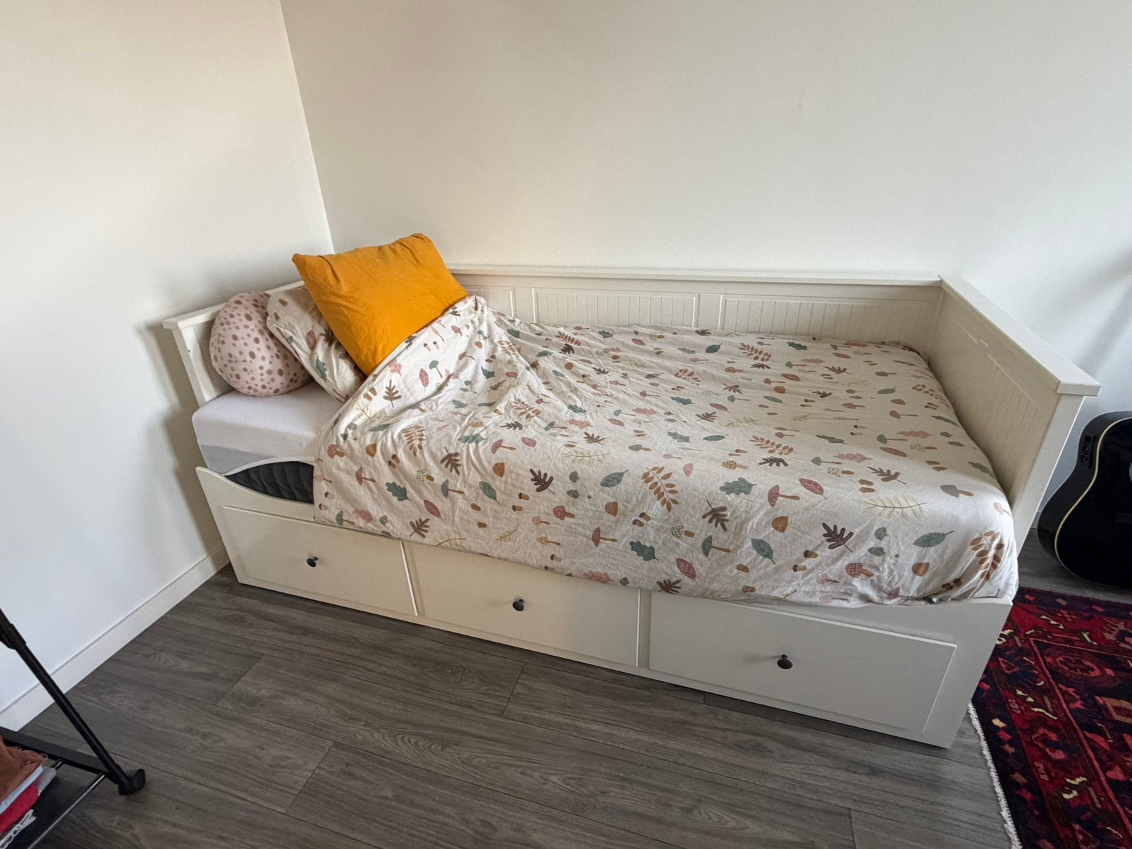 Hemnes bed (ophalen Amersfoort), Ophalen, 85 tot 100 cm, Zo goed als nieuw, Lattenbodem