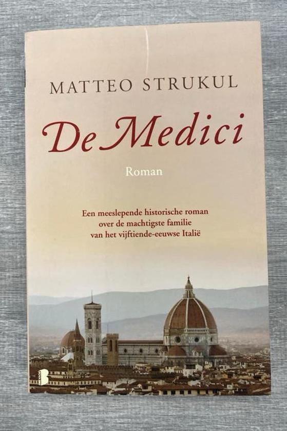 De Medici - Matteo Strukul (Roman), Boeken, Ophalen of Verzenden, Zo goed als nieuw