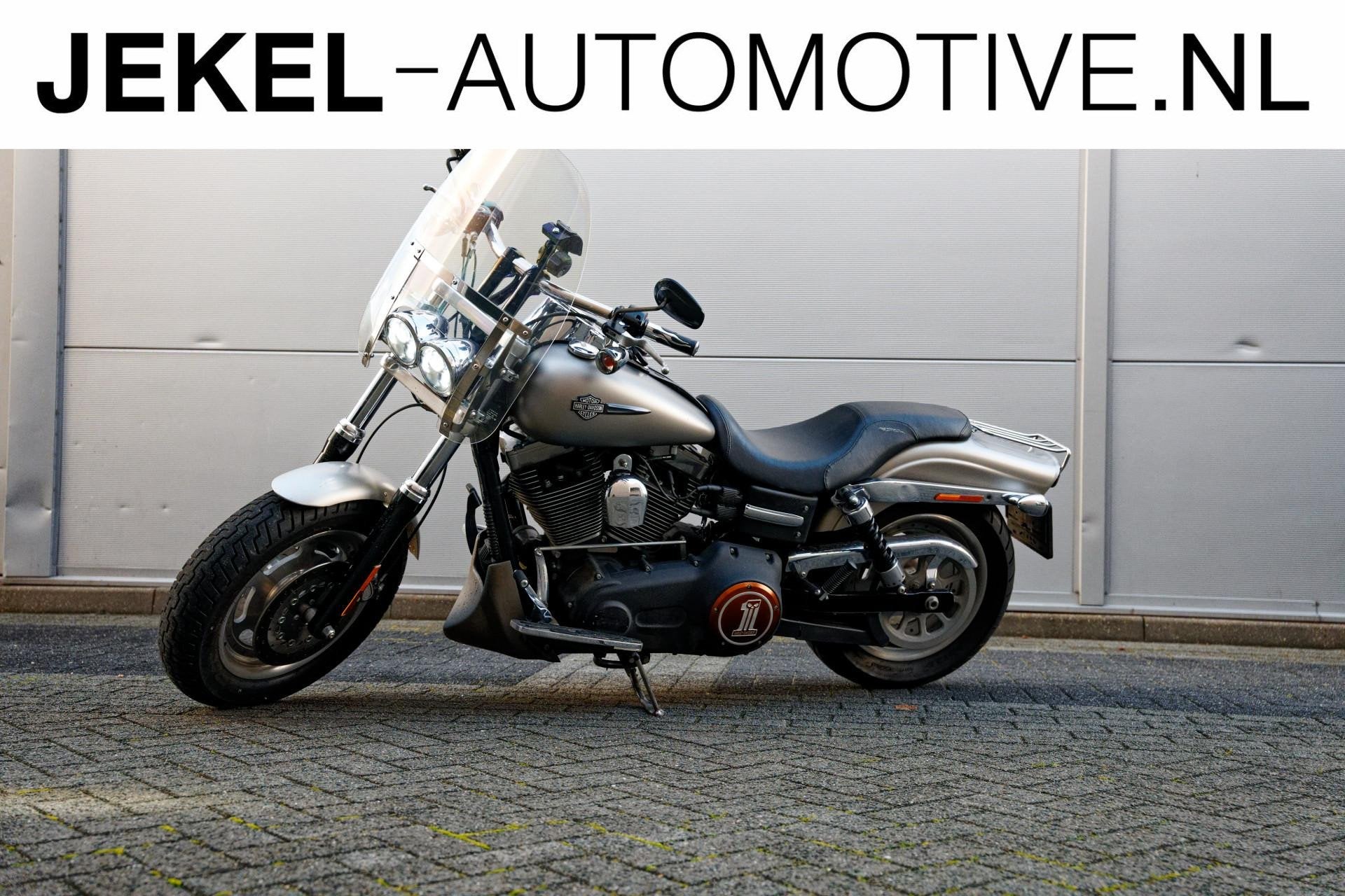 Harley Davidson 96 FXDF Dyna Fat Bob, Motoren, Motoren | Harley-Davidson, Laan van Vredenoord 33
2289 DA  Rijswijk, NL, H-DCUSTOMERSERVICE@Harley-Davidson.com