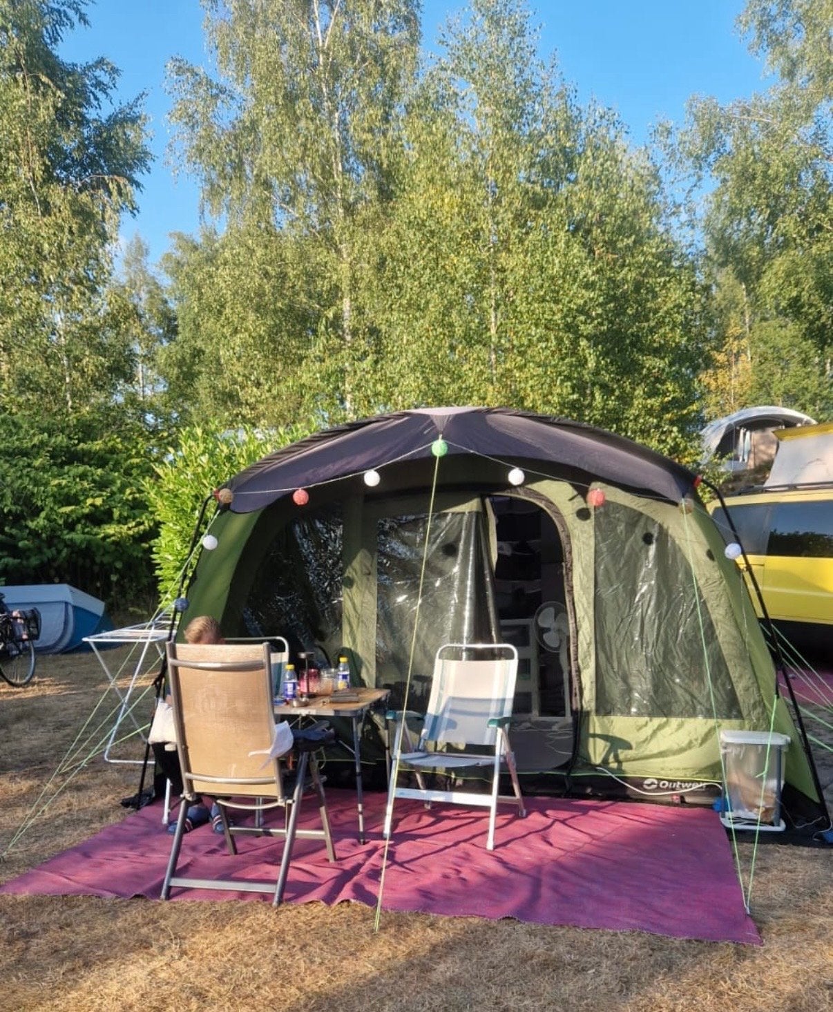Outwell Flagstaff 6A tent met pomp, vloerbedekking en toebeh, Ophalen, Gebruikt, Tot en met 6