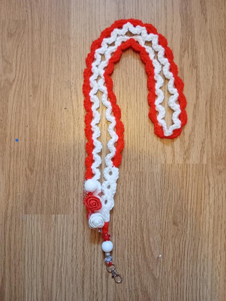 Handgemaakte gehaakte sleutelhanger met bloemen en hart, Ophalen