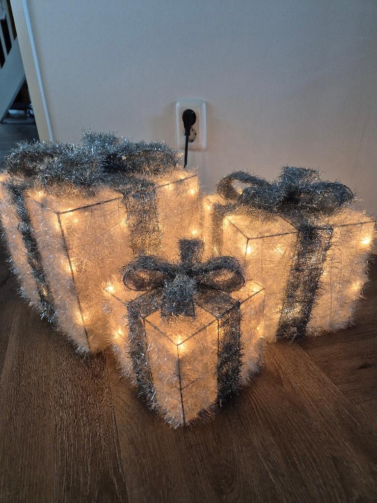kerst, Ophalen, Zo goed als nieuw