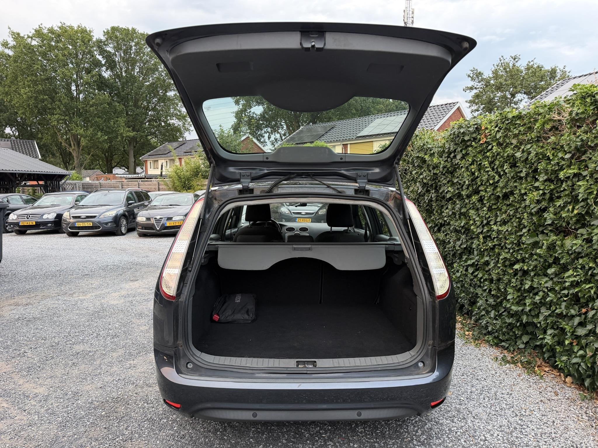 Foto 22 van Ford Focus Wagon 1.6 Comfort | Airco | Cruise Control | LMV
