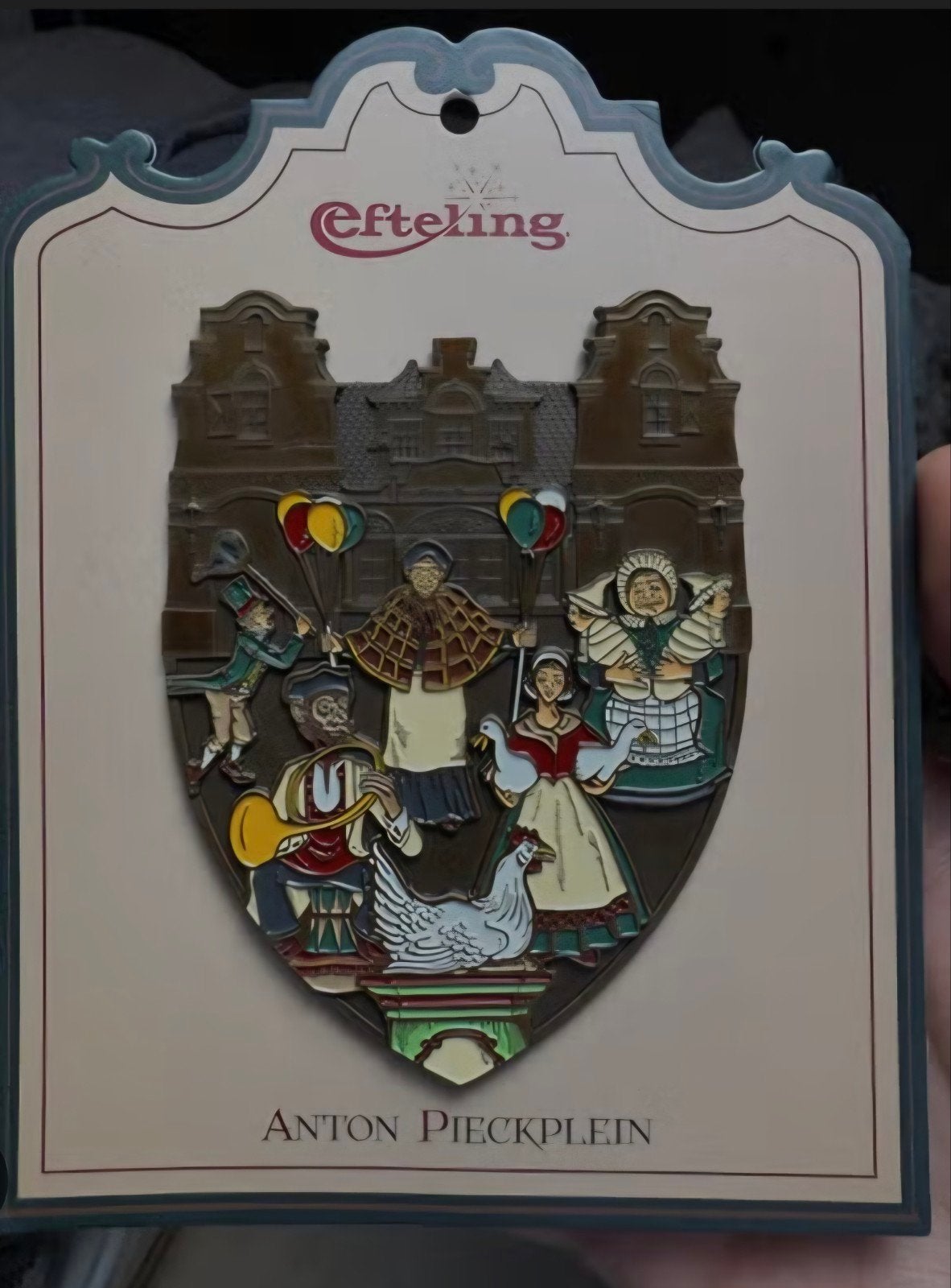 Efteling Anton Pieckplein XL Pin, Verzamelen, Ophalen of Verzenden, Nieuw, Button of Speldje