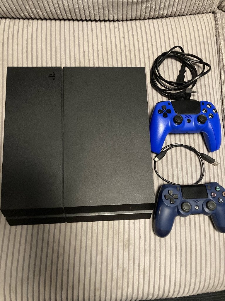 Sony PlayStation 4 PS4 500GB + 2 Controllers – Werkt Goed, Ophalen, Zo goed als nieuw, Met 2 controllers, Original