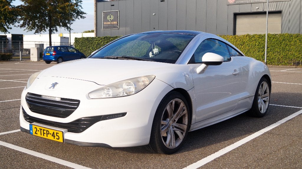Peugeot RCZ