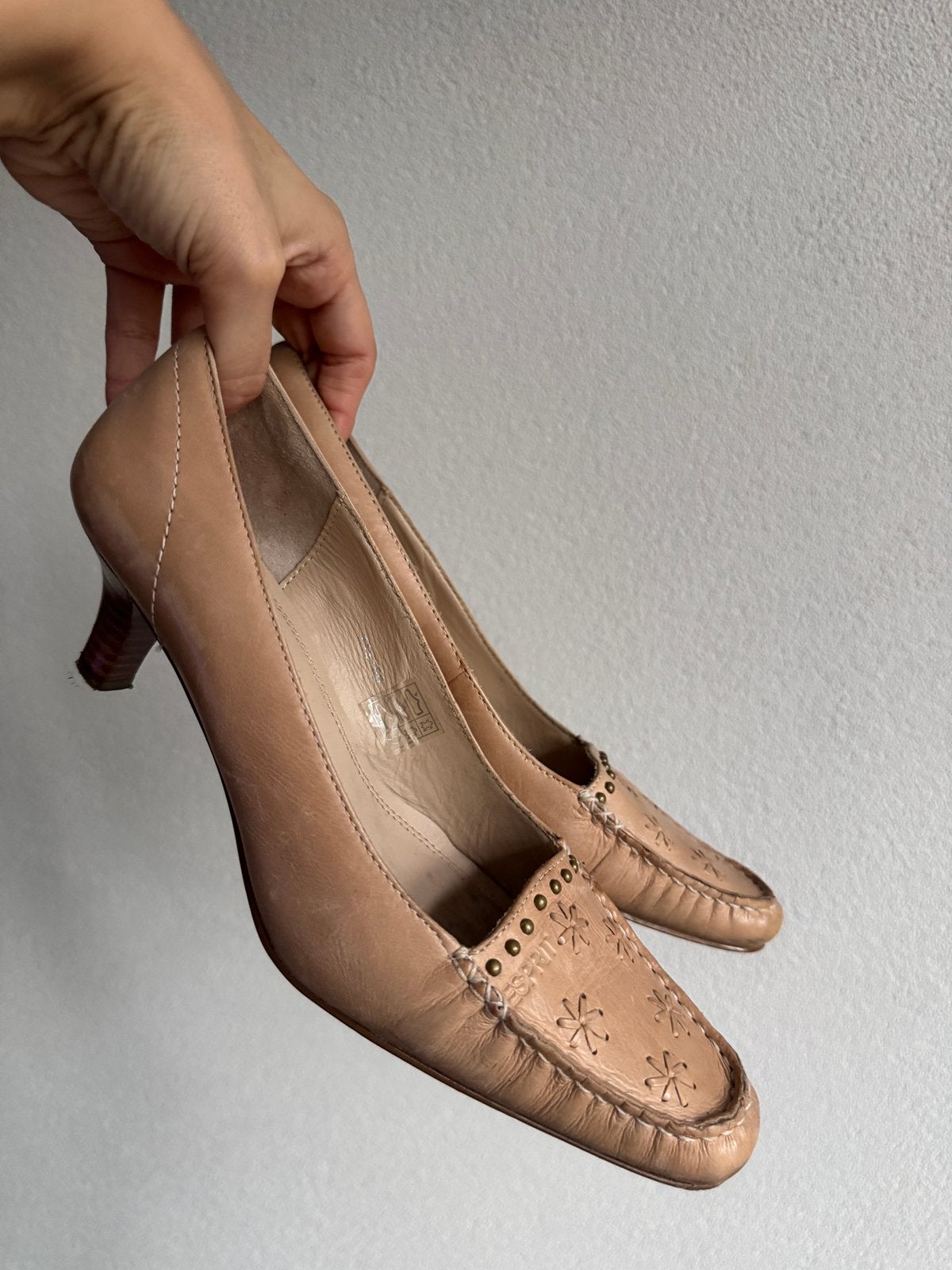 Vintage Y2K beige echt leren kitten heel loafers, Kleding | Dames, Esprit, Ophalen of Verzenden, Zo goed als nieuw, Esprit