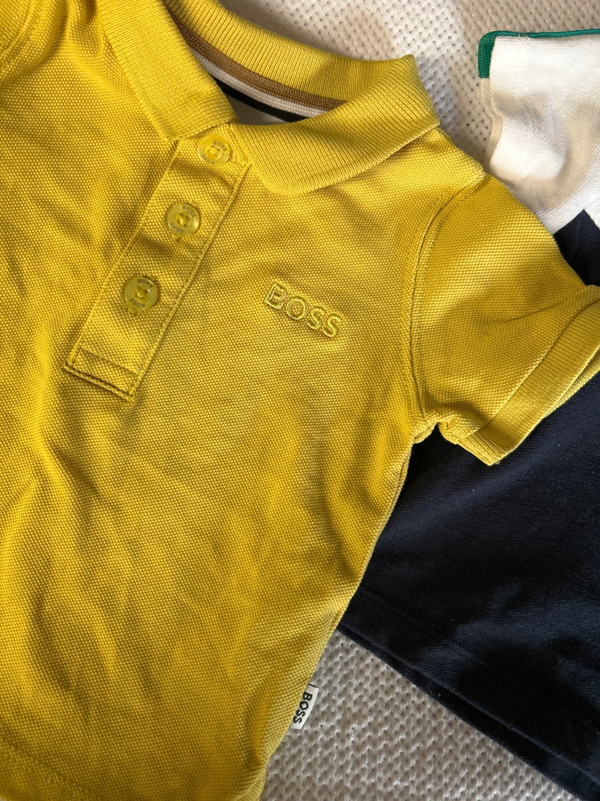 2 Hugo Boss polo's baby 3 maanden maat 62 zo goed als nieuw, Kinderen en Baby's, Babykleding | Maat 62, Ophalen of Verzenden, Zo goed als nieuw