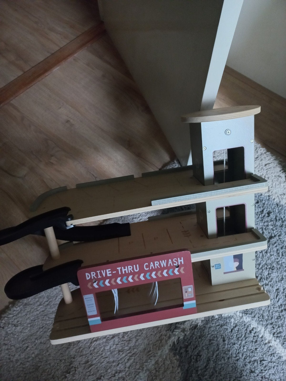 Tiamo houten autogarage met accessoires, alleen afhalen, Ophalen, Gebruikt, Overige typen